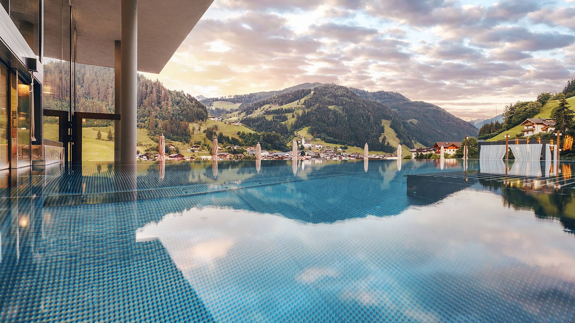 OUR WELLNESS HOTELS & SPA RESORTS IN THE MOUNTAINS