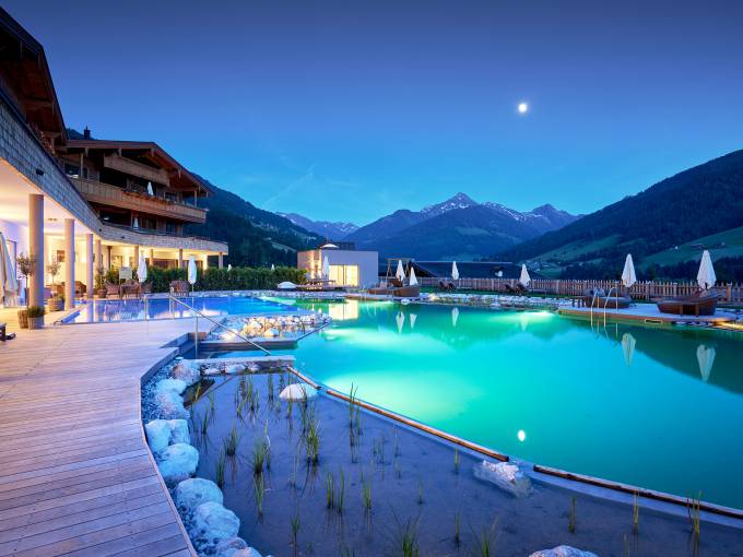 Golden Escape: Wellness Holidays in Autumn Thumbnail