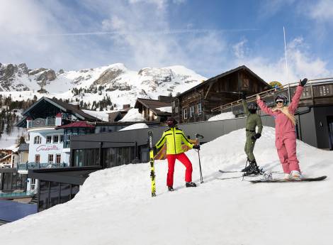 Skigenuss und Schneeabenteuer der Superlative Symbolfoto