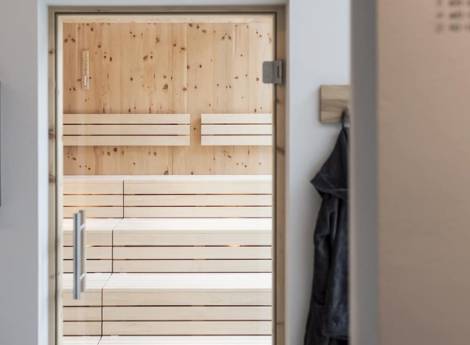 ADULTS ONLY WELLNESS IM FAMILIENHOTEL FEUERSTEIN Symbolfoto