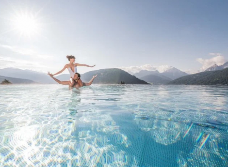 Wasserwelt im Hotel Alpen Tesitin Symbolfoto