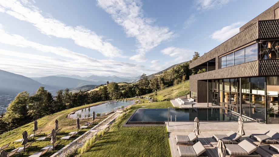 New Leading Spa Resort in South Tyrol symbolic picture