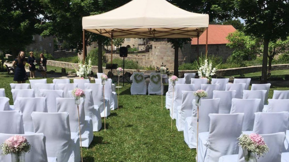 Extraordinary celebrations and weddings with a castle atmosphere symbolic picture