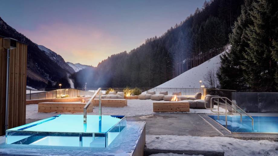 ADULTS ONLY WELLNESS IM FAMILIENHOTEL FEUERSTEIN Symbolfoto
